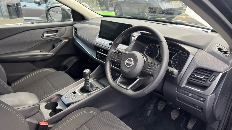 Nissan Qashqai 1.3 DiG-T MH Acenta Premium 5dr Petrol Hatchback